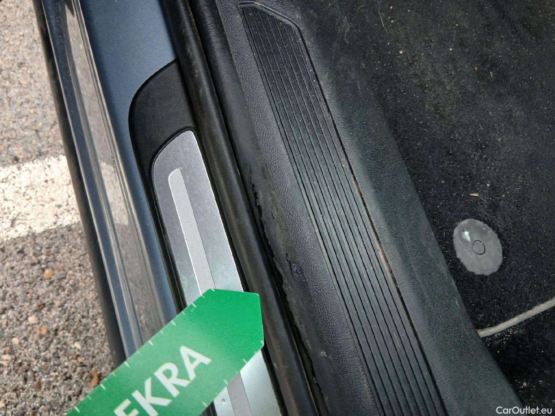  Audi  Q4 E-Tron AUDI Q4 Sportback e-tron / 2021 / 5P / todoterreno Black line edition 35 e-tron 125kW 55kWh #5