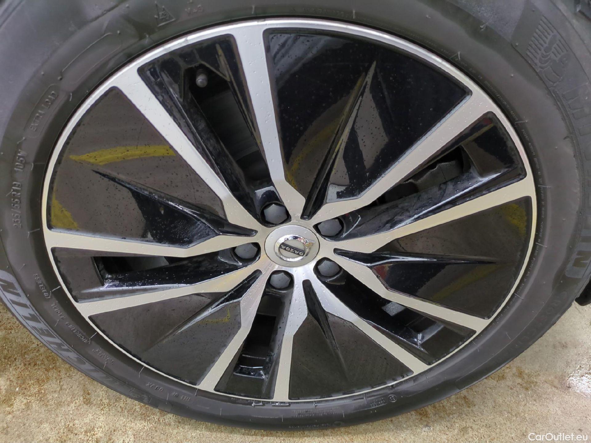  Volvo  XC90 VOLVO  / 2019 / 5P / SUV Recharge T8 AWD GT 8 Inscription Busi #5