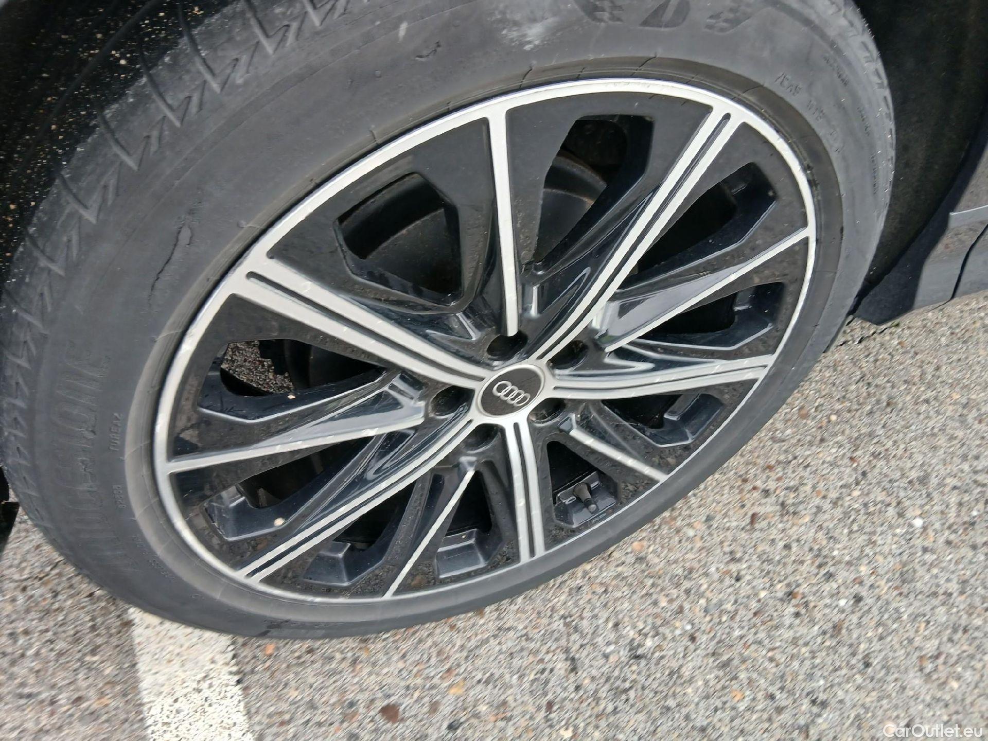  Audi  Q4 E-Tron AUDI Q4 Sportback e-tron / 2021 / 5P / todoterreno Black line edition 35 e-tron 125kW 55kWh #21