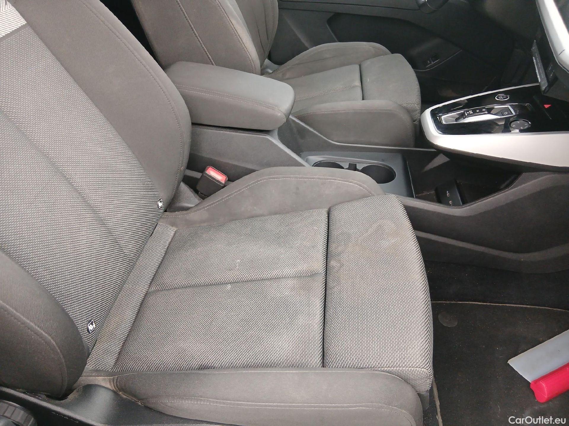  Audi  Q4 E-Tron AUDI Q4 Sportback e-tron / 2021 / 5P / todoterreno Black line edition 35 e-tron 125kW 55kWh #27