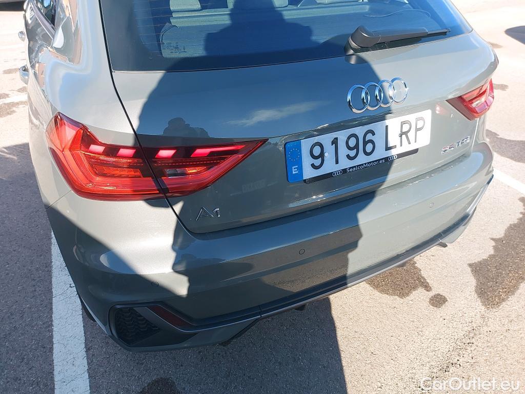  Audi  A1 Sportback AUDI A1 / 2018 / 5P / berlina con portón Sportback Adrenalin 25 TFSI 70kW (95CV)(SP)(SL) #17
