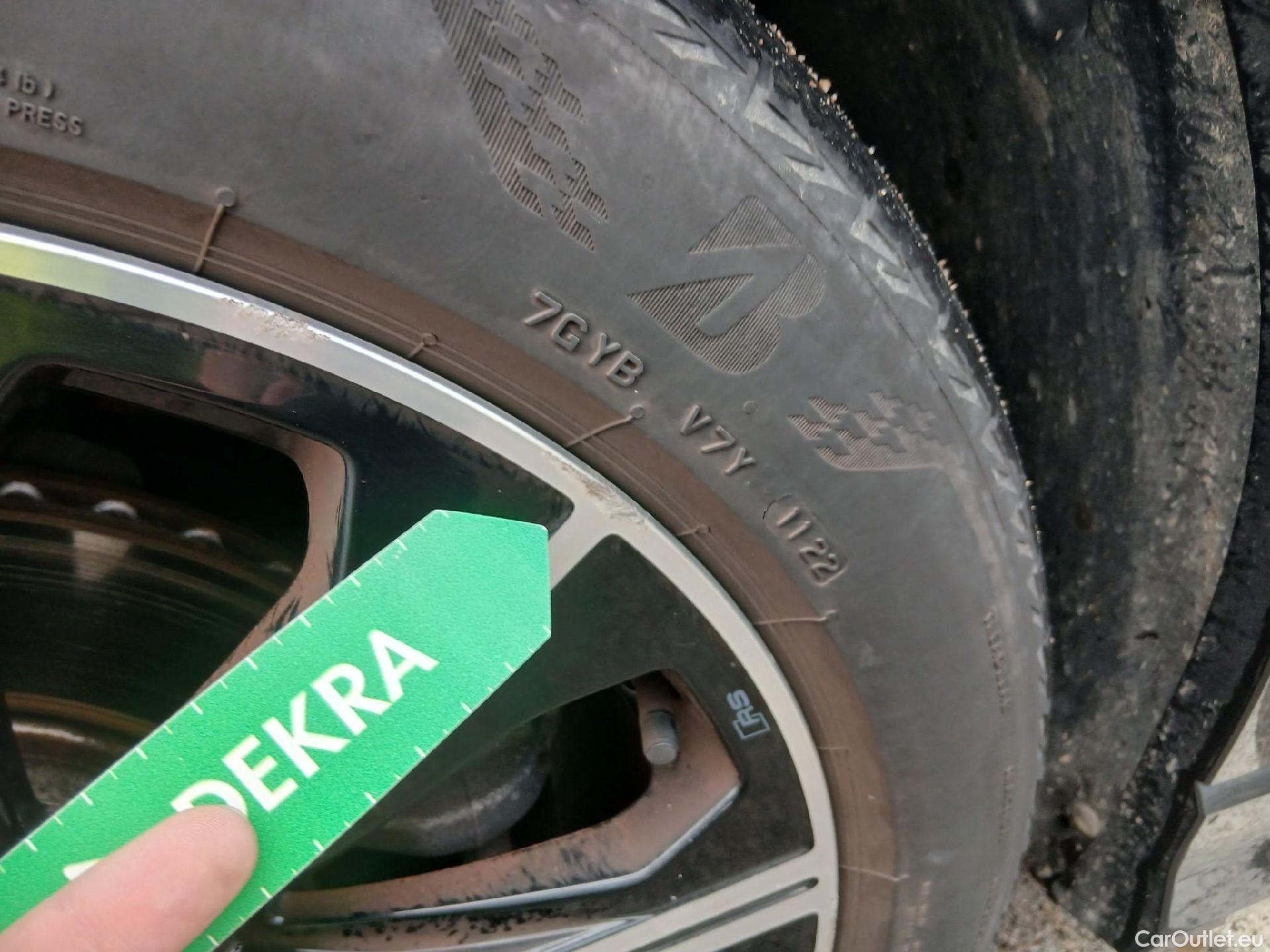  Audi  Q4 E-Tron AUDI Q4 Sportback e-tron / 2021 / 5P / todoterreno Black line edition 35 e-tron 125kW 55kWh #3