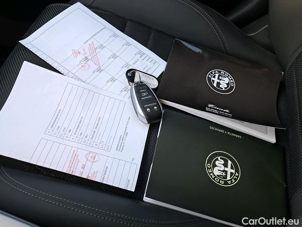  Alfa Romeo  TONALE Alfa Romeo  / 2022 / 5P / todoterreno 1.5 MHEV GASOLINA 130 CV SPRINT FWD #2