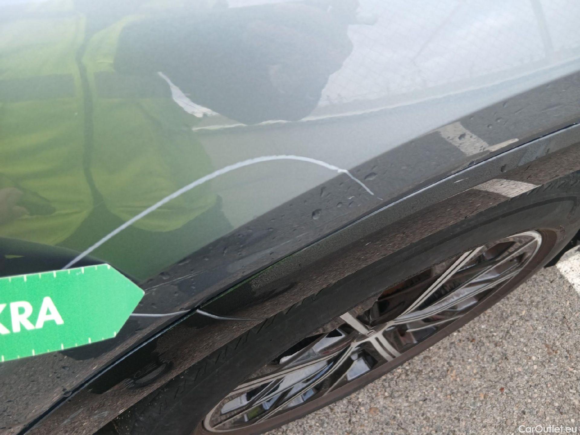  Audi  Q4 E-Tron AUDI Q4 Sportback e-tron / 2021 / 5P / todoterreno Black line edition 35 e-tron 125kW 55kWh #53