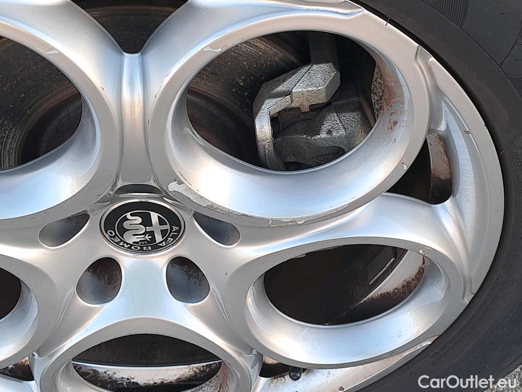  Alfa Romeo  TONALE Alfa Romeo  / 2022 / 5P / todoterreno 1.5 MHEV GASOLINA 130 CV SPRINT FWD #4