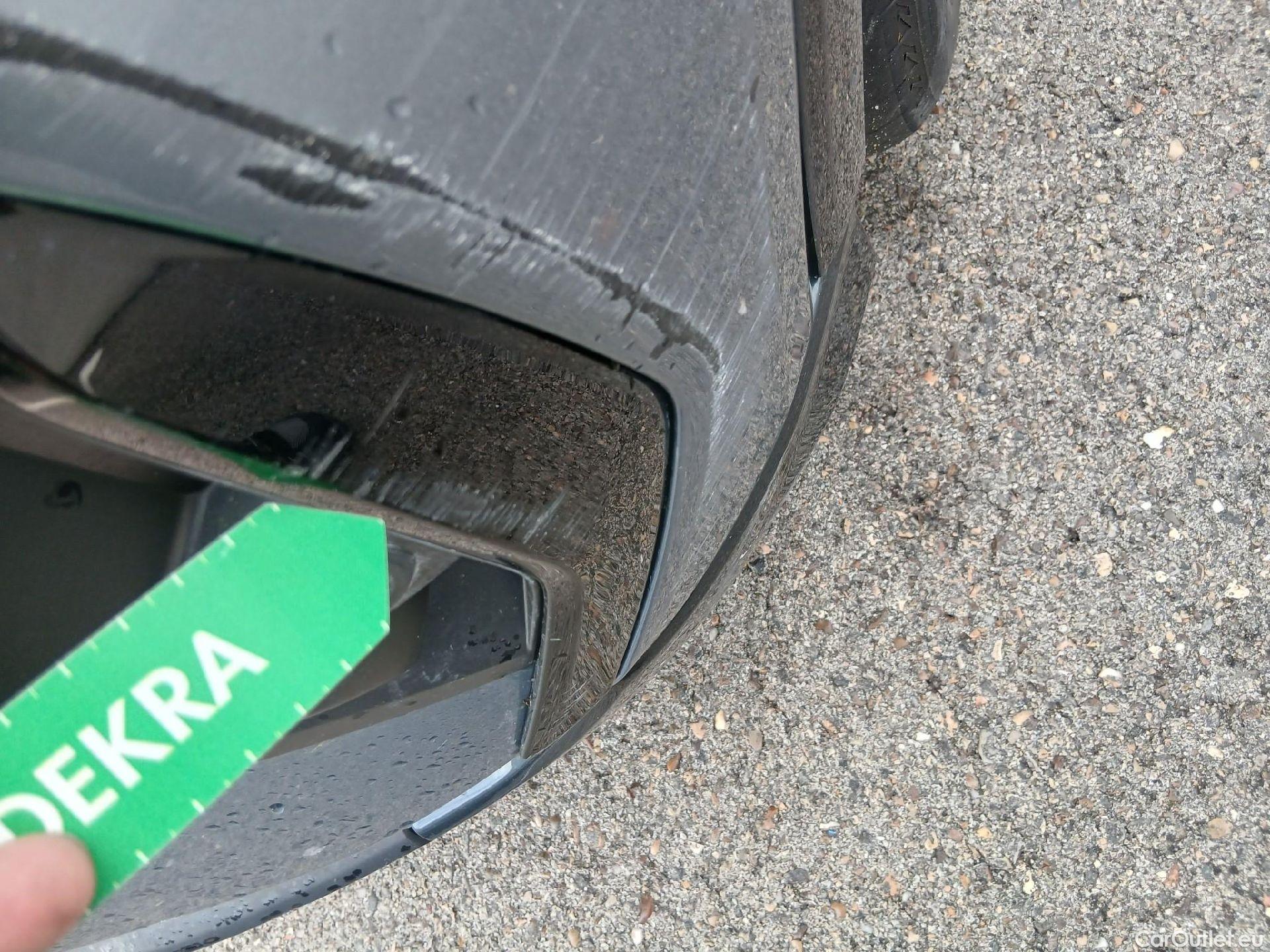  Audi  Q4 E-Tron AUDI Q4 Sportback e-tron / 2021 / 5P / todoterreno Black line edition 35 e-tron 125kW 55kWh #48