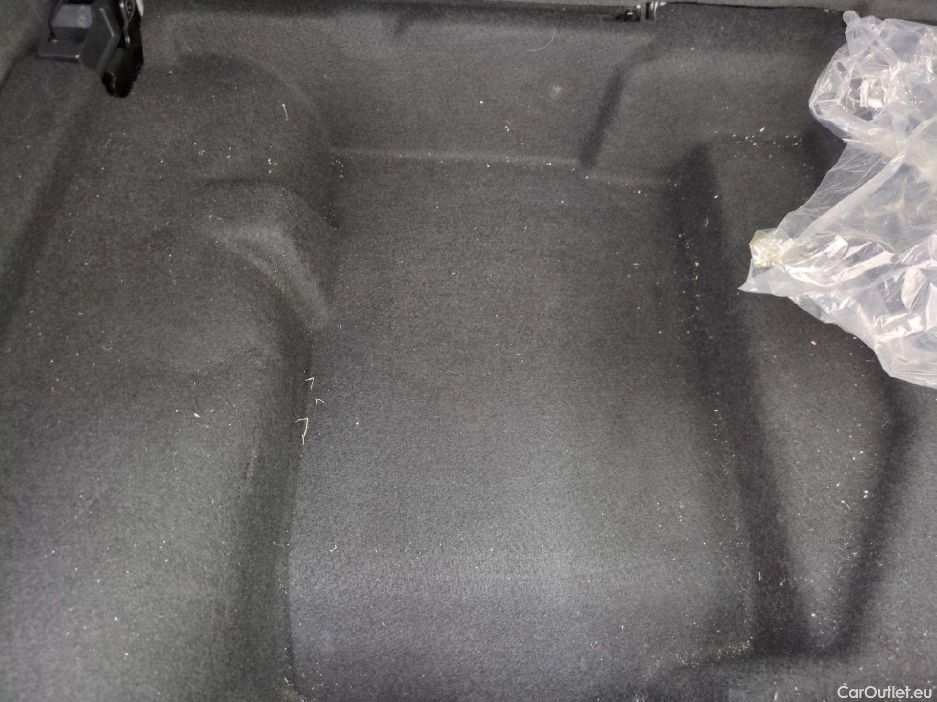  Volvo  XC90 VOLVO  / 2019 / 5P / SUV Recharge T8 AWD GT 8 Inscription Busi #2