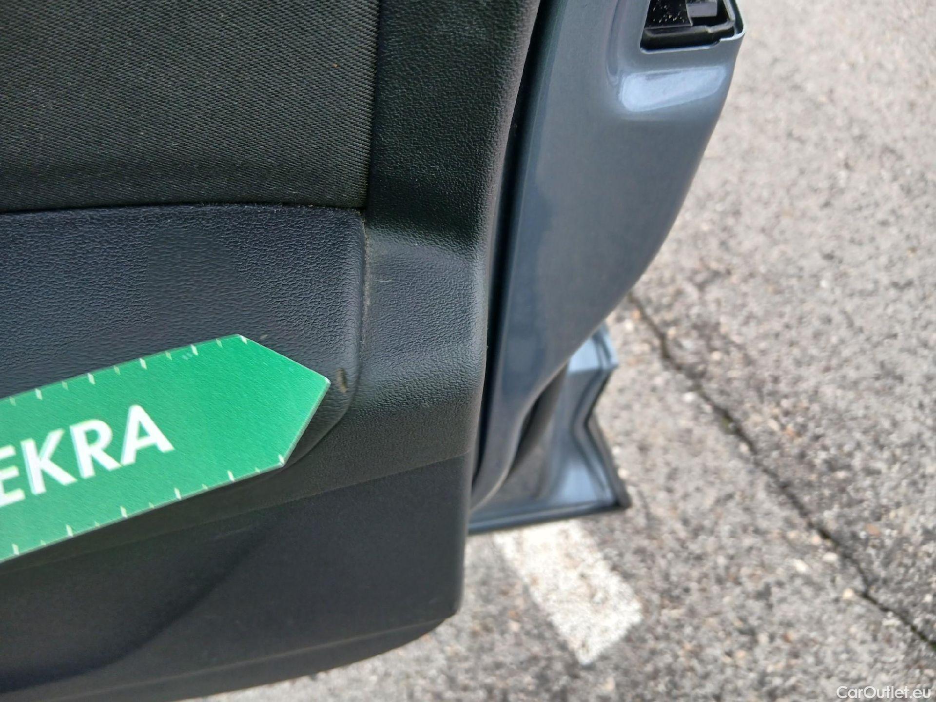  Audi  Q4 E-Tron AUDI Q4 Sportback e-tron / 2021 / 5P / todoterreno Black line edition 35 e-tron 125kW 55kWh #28