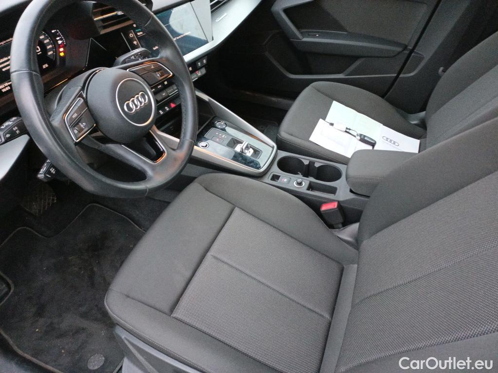  Audi  A3 AUDI  / 2020 / 5P / berlina con portón Sportback 30 TFSI 81kW (110CV) S tronic #16