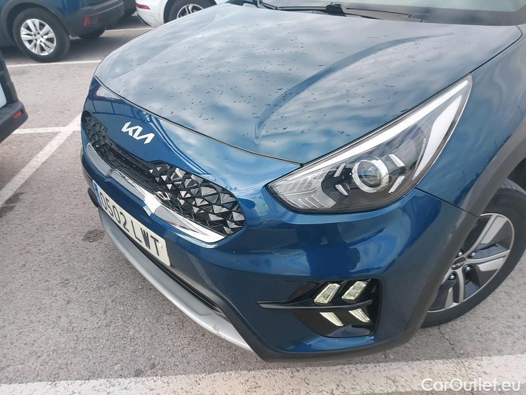  KIA  Niro KIA  / 2019 / 5P / crossover 1.6 GDi HEV 104kW (141CV) Concept #15