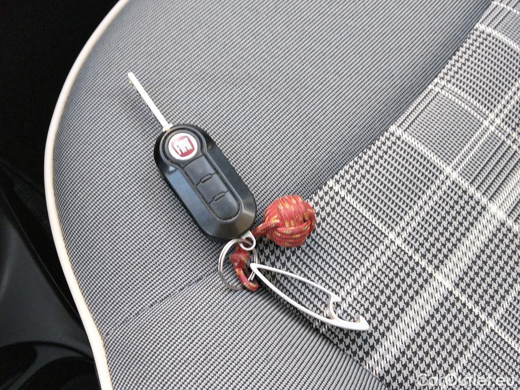  Fiat  500 FIAT  / 2015 / 3P / berlina con portón 1.2 8v 51kW (69CV) Mirror Fleet(SP) #2