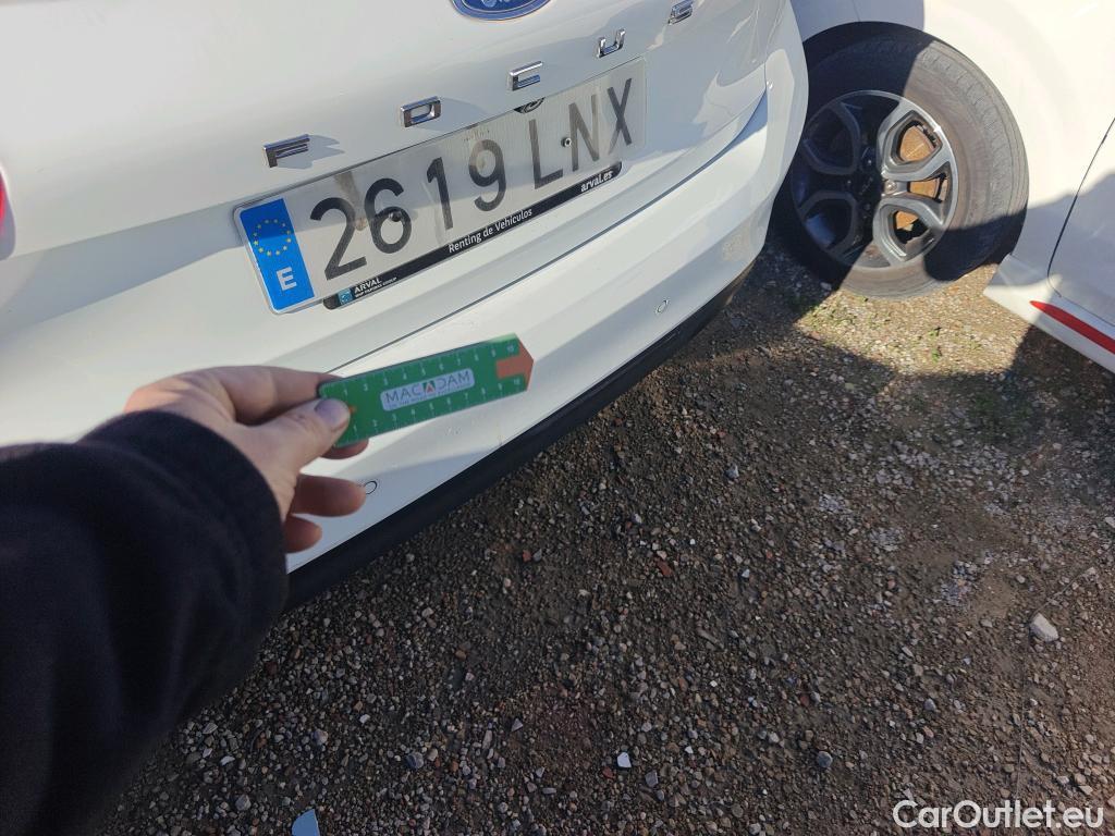  Ford  Focus FORD  / 2018 / 5P / berlina con portón 1.5 Ecoblue 88kW Trend+ #14