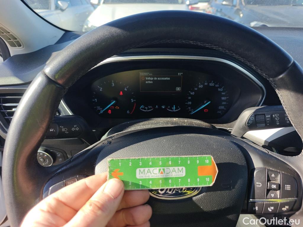  Ford  Focus FORD  / 2018 / 5P / berlina con portón 1.5 Ecoblue 88kW Trend+ #9