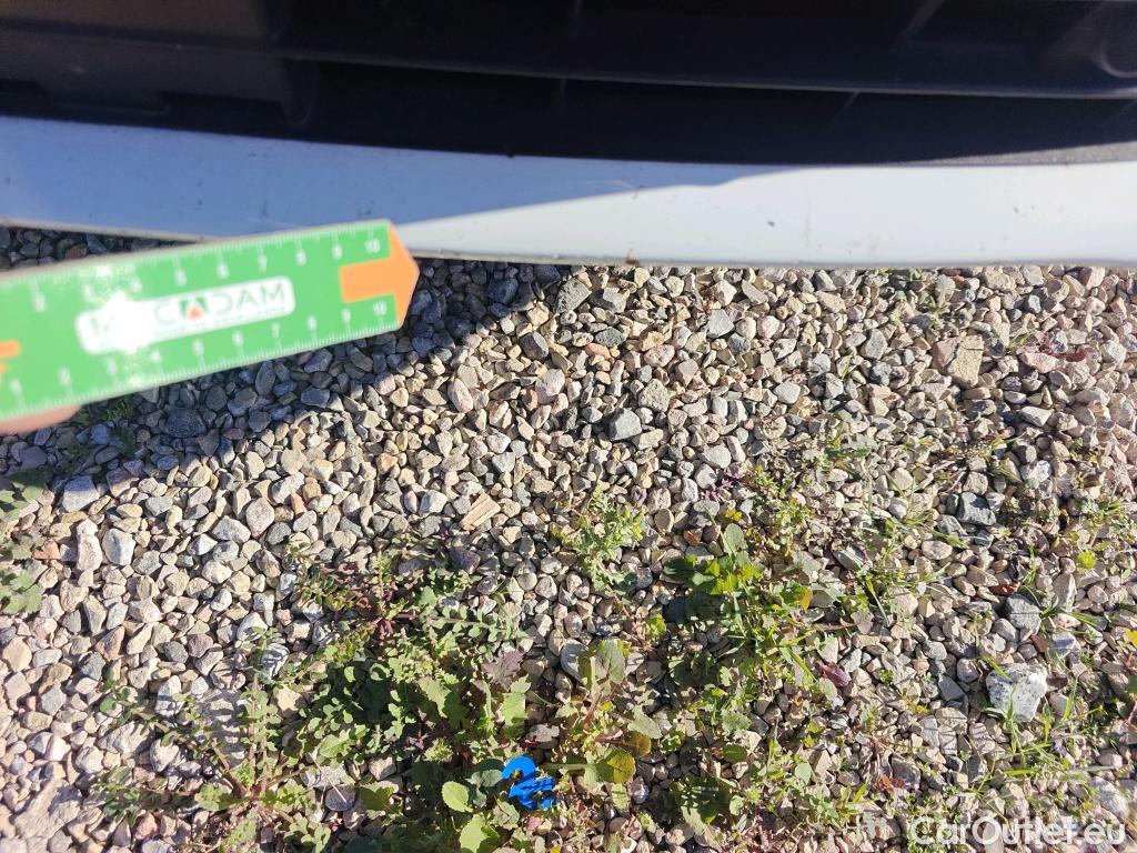  Ford  Focus FORD  / 2018 / 5P / berlina con portón 1.5 Ecoblue 88kW Trend+ #13