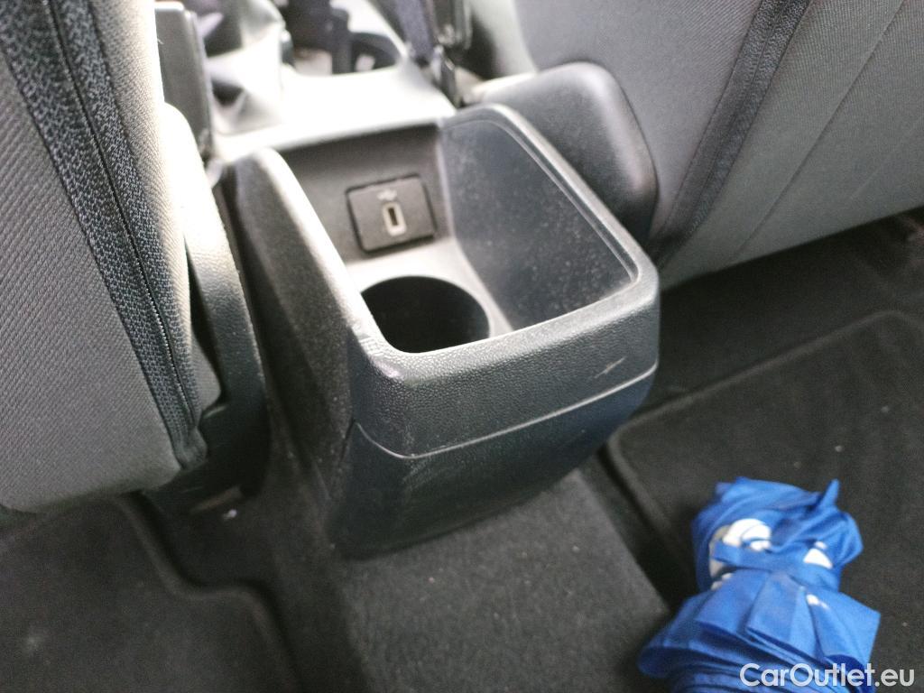  Ford  Fiesta FORD  / 2017 / 5P / berlina con portón 1.0 EcoBoost 70kW (95CV) Trend S/S 5p #3