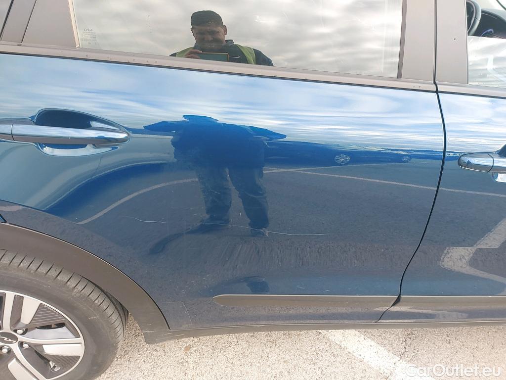  KIA  Niro KIA  / 2019 / 5P / crossover 1.6 GDi HEV 104kW (141CV) Concept #3