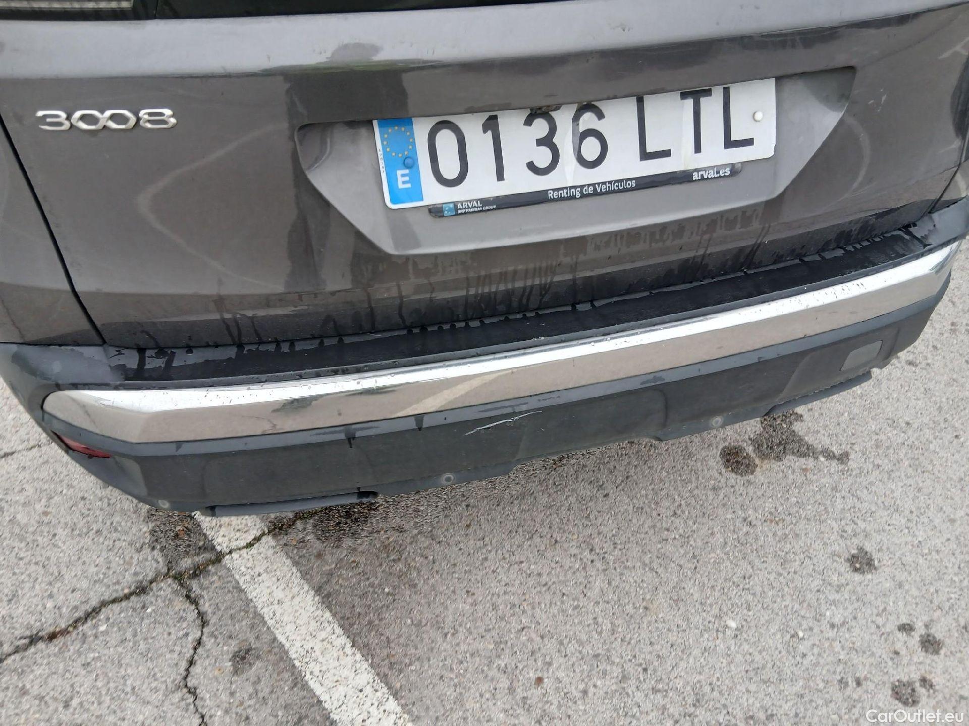  Peugeot  3008 PEUGEOT  / 2020 / 5P / todoterreno 1.5 BlueHDi 96kW (130CV) S&S Allure EAT8 #32