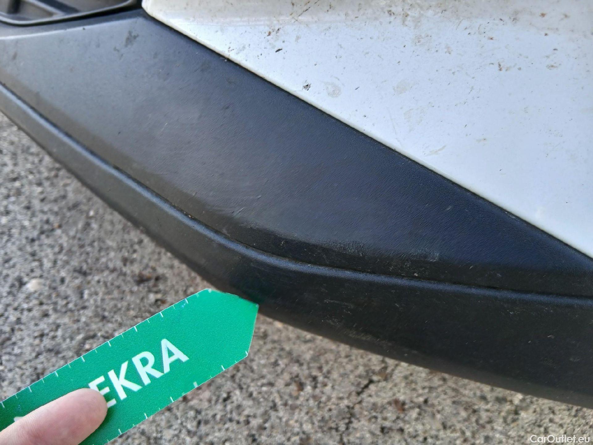  Peugeot  2008 PEUGEOT  / 2019 / 5P / todoterreno Active Puretech 100 S&S BVM6 #14