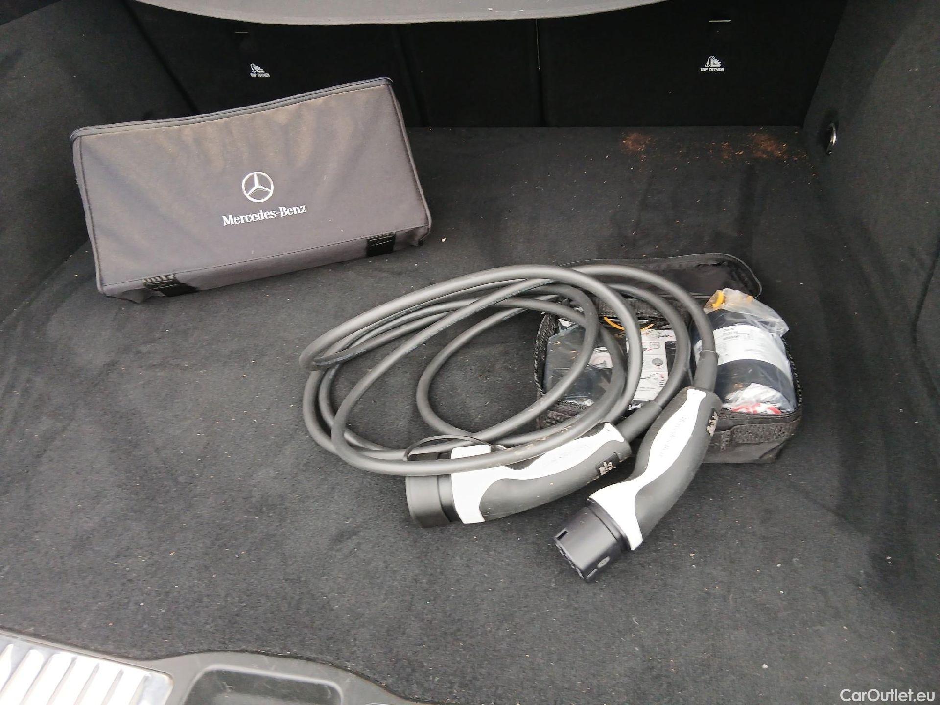  Mercedes  G-Klasee MERCEDES-BENZ GLE / 2018 / 5P / todoterreno GLE 350 de 4MATIC (Híbrido Enchufable) #2