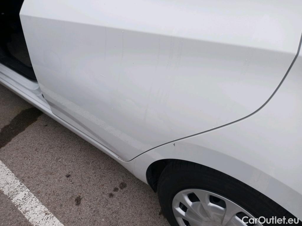  Nissan  Micra NISSAN  / 2017 / 5P / berlina con portón IG-T 68 kW (92 CV) E6D-F Acenta Sprint #5