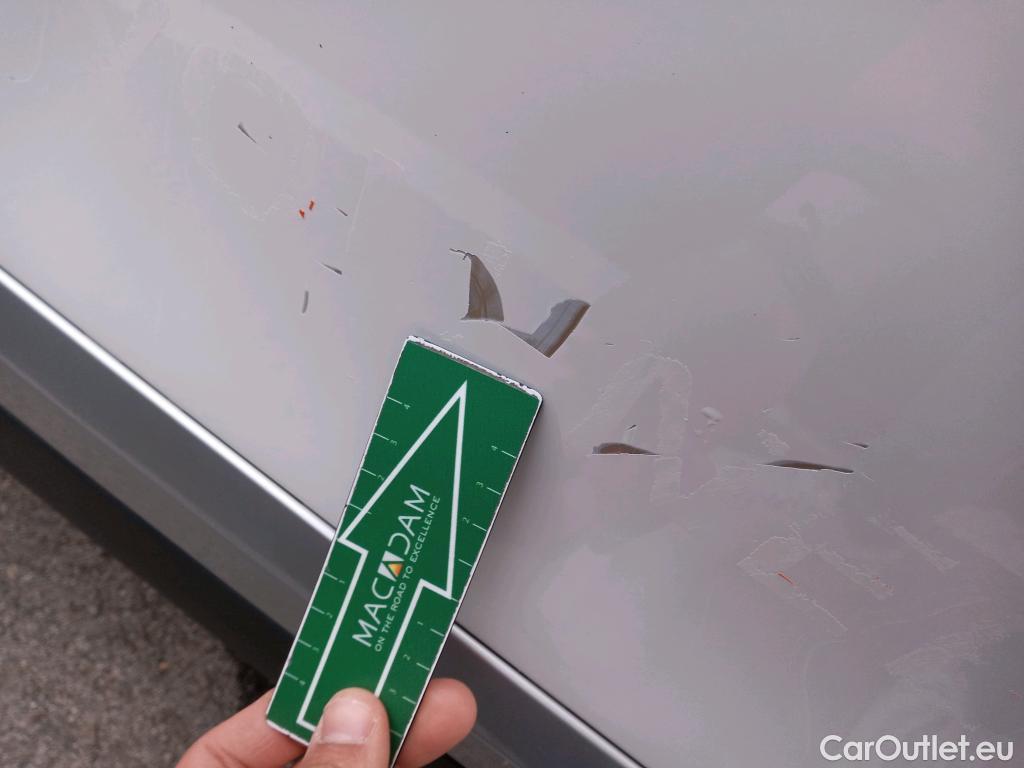  Peugeot  2008 PEUGEOT  / 2019 / 5P / todoterreno Allure BlueHDI 81kW (110CV) #7