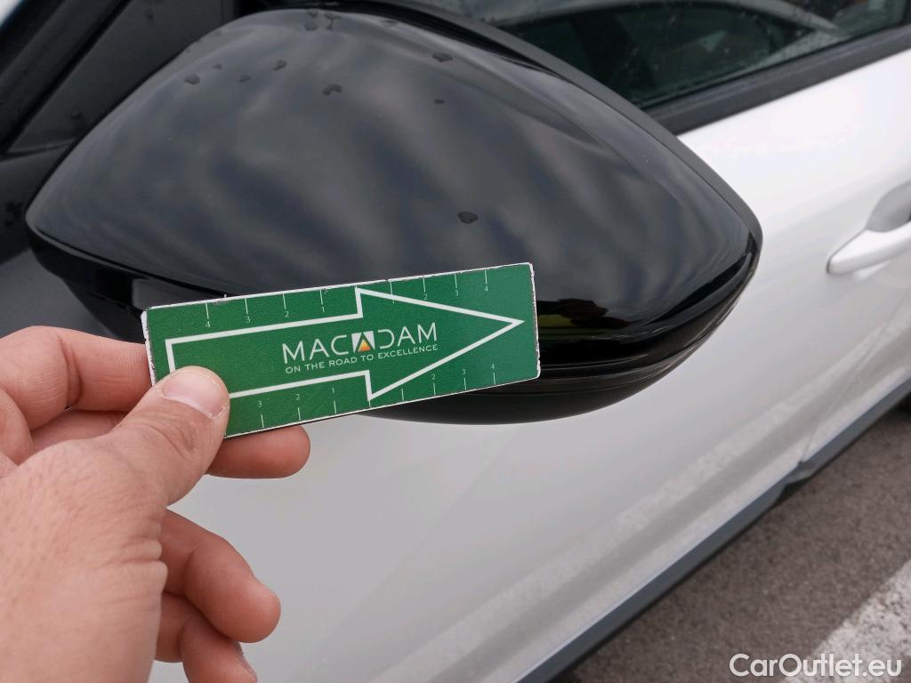  Peugeot  2008 PEUGEOT  / 2019 / 5P / todoterreno Allure BlueHDI 81kW (110CV) #20