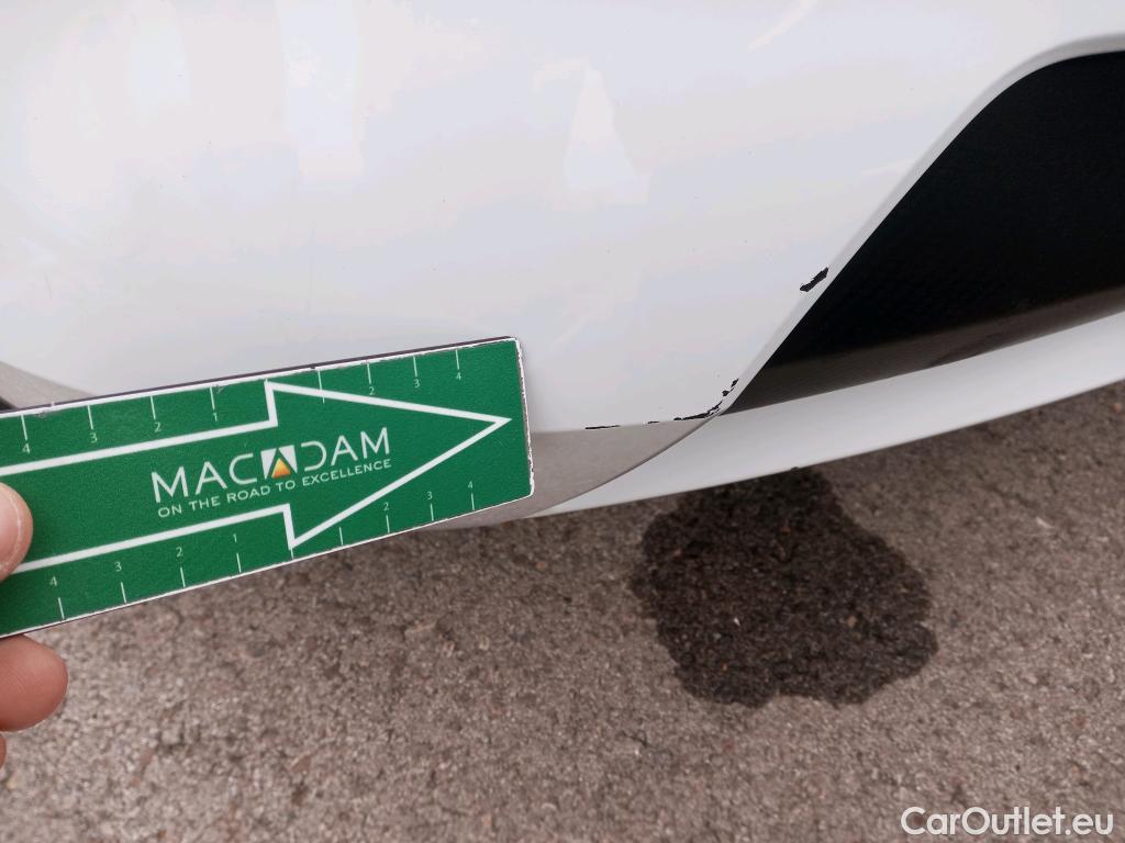  Nissan  Micra NISSAN  / 2017 / 5P / berlina con portón IG-T 68 kW (92 CV) E6D-F Acenta Sprint #3