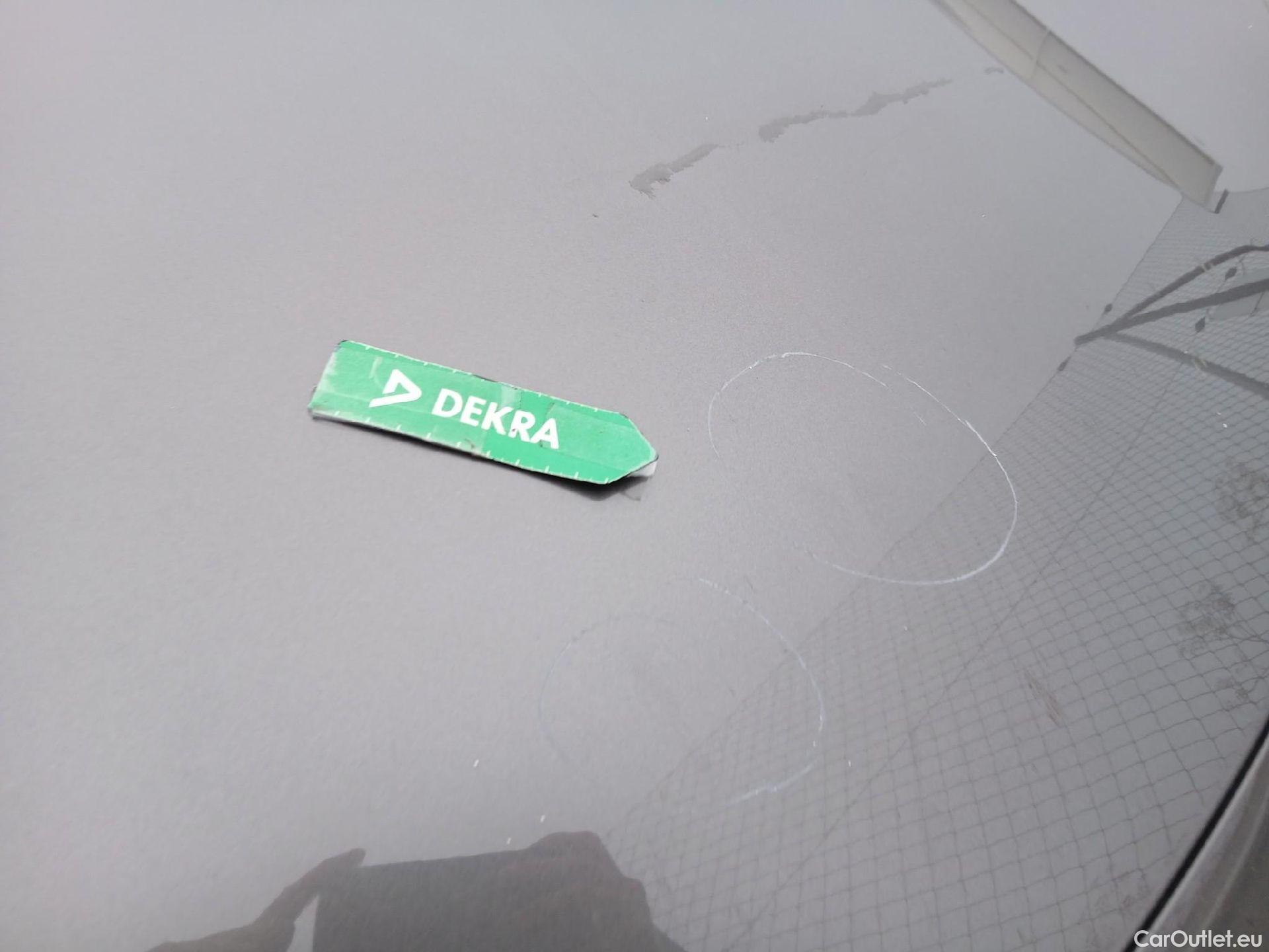  Peugeot  3008 PEUGEOT  / 2020 / 5P / todoterreno 1.5 BlueHDi 96kW (130CV) S&S Allure EAT8 #18