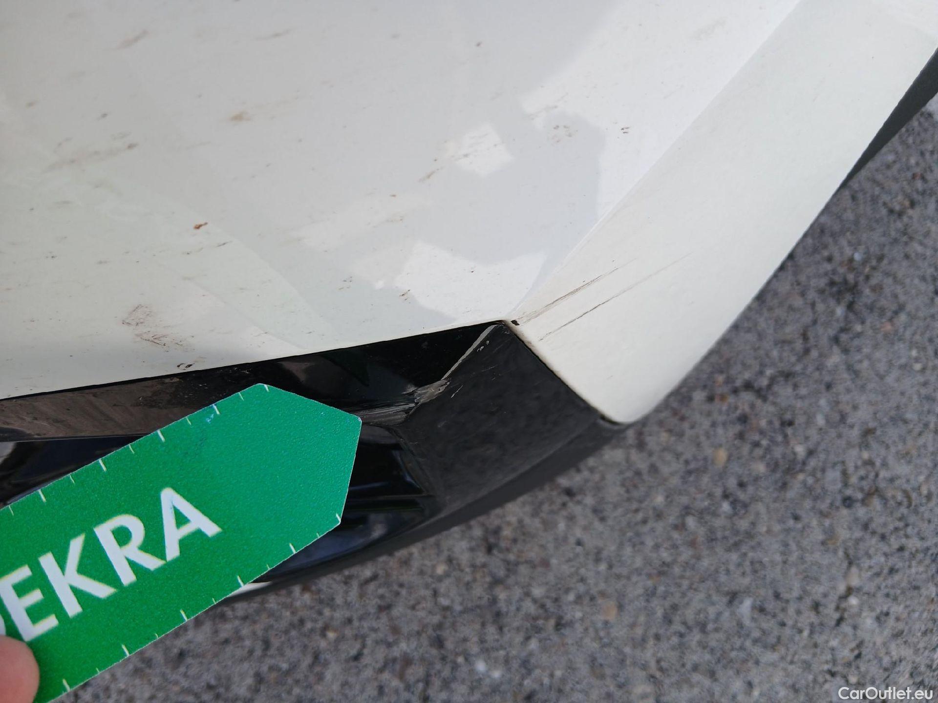  Peugeot  2008 PEUGEOT  / 2019 / 5P / todoterreno Active Puretech 100 S&S BVM6 #10