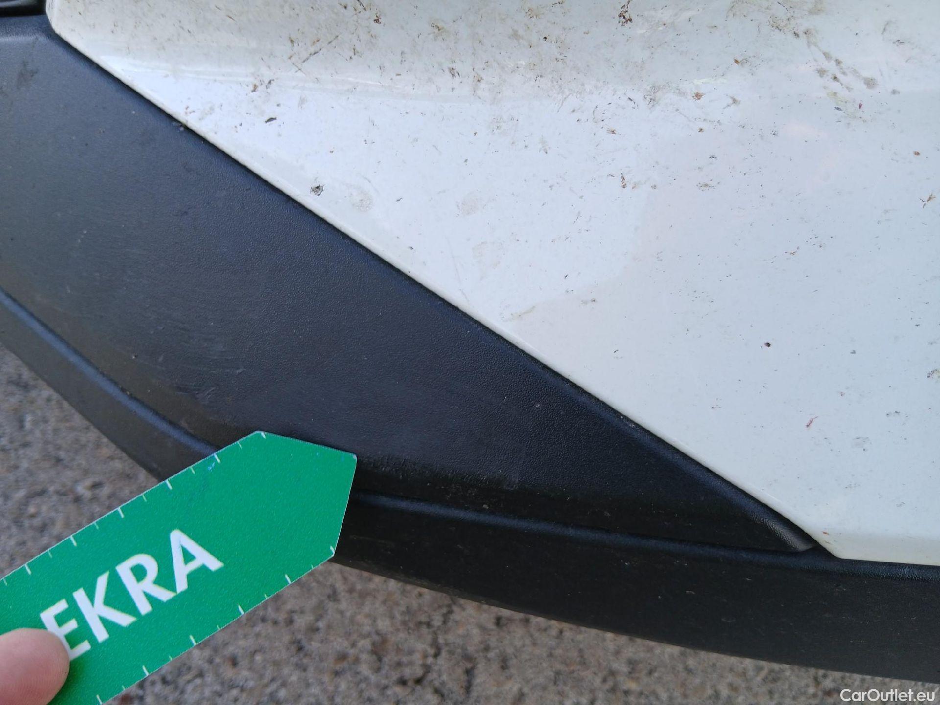  Peugeot  2008 PEUGEOT  / 2019 / 5P / todoterreno Active Puretech 100 S&S BVM6 #12