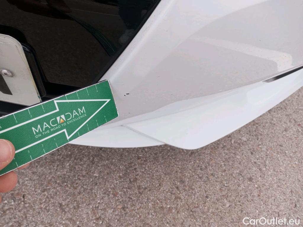  Nissan  Micra NISSAN  / 2017 / 5P / berlina con portón IG-T 68 kW (92 CV) E6D-F Acenta Sprint #9