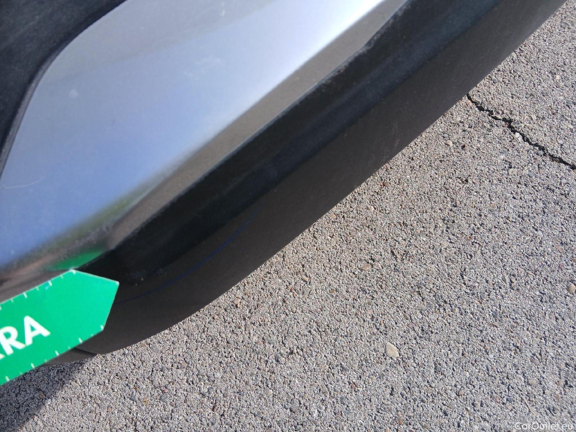  Peugeot  2008 PEUGEOT  / 2019 / 5P / todoterreno Active Puretech 100 S&S BVM6 #26