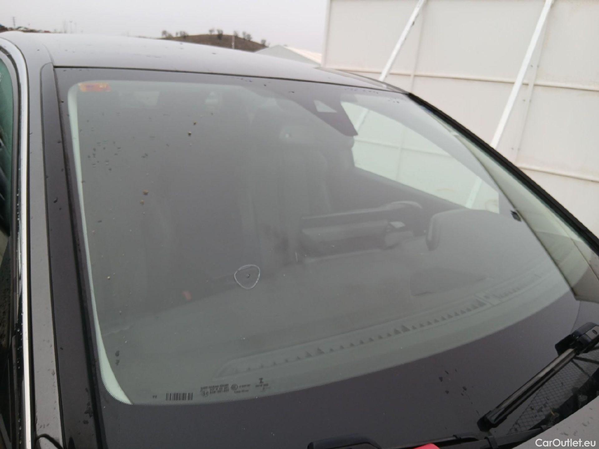  Peugeot  3008 PEUGEOT  / 2020 / 5P / todoterreno 1.5 BlueHDi 96kW (130CV) S&S Allure EAT8 #15