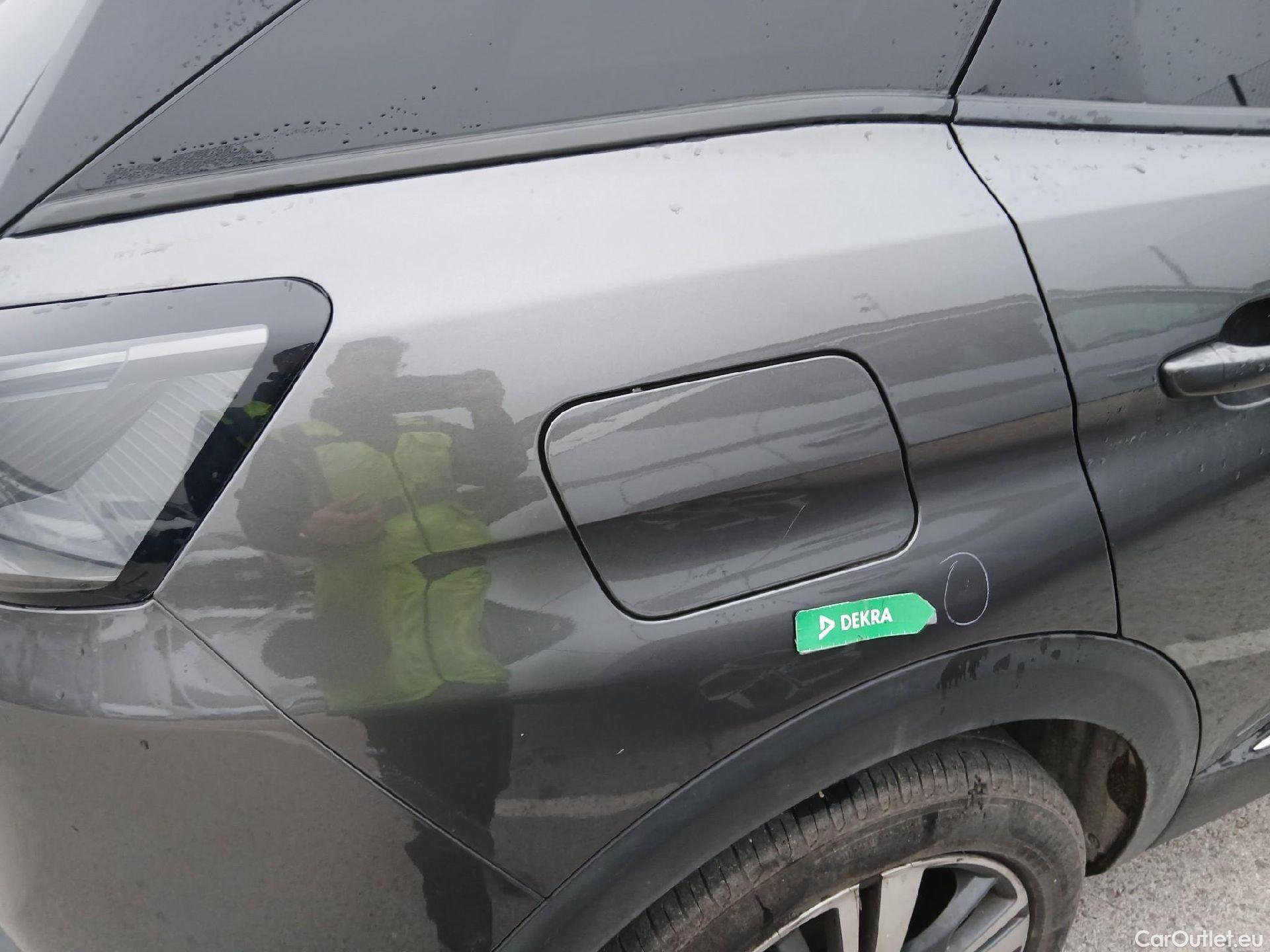  Peugeot  3008 PEUGEOT  / 2020 / 5P / todoterreno 1.5 BlueHDi 96kW (130CV) S&S Allure EAT8 #41