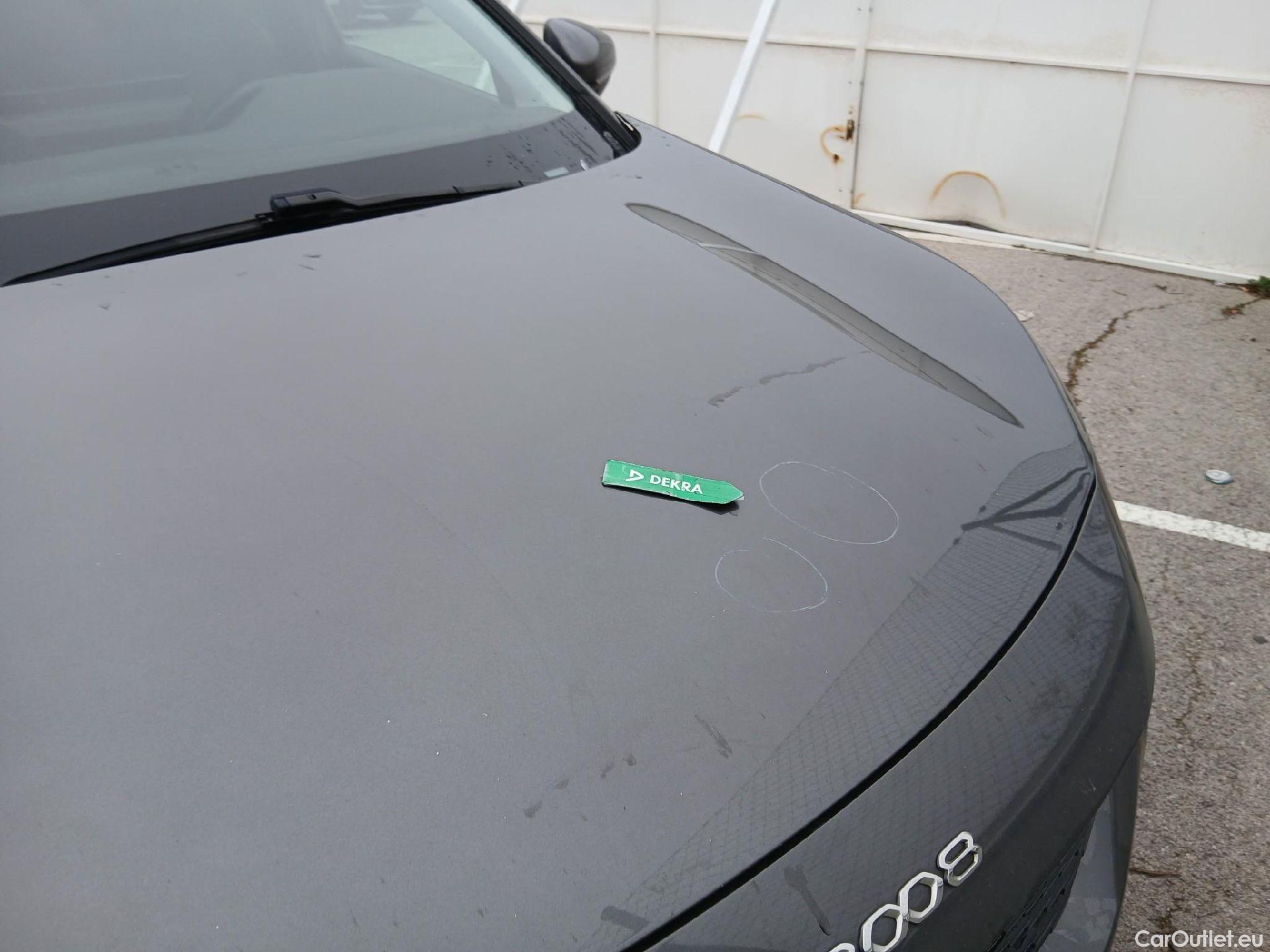  Peugeot  3008 PEUGEOT  / 2020 / 5P / todoterreno 1.5 BlueHDi 96kW (130CV) S&S Allure EAT8 #19