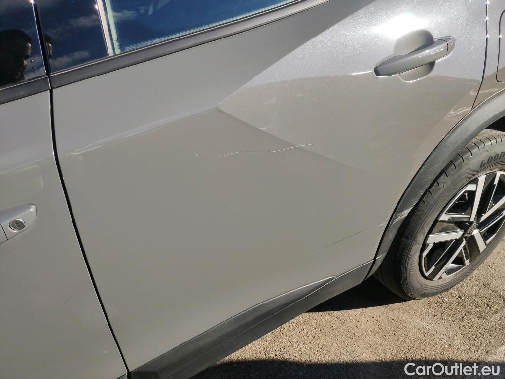  Peugeot  2008 PEUGEOT  / 2023 / 5P / todoterreno Active BlueHDI 130 S&S EAT8 #3