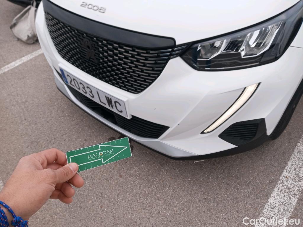  Peugeot  2008 PEUGEOT  / 2019 / 5P / todoterreno Allure BlueHDI 81kW (110CV) #24