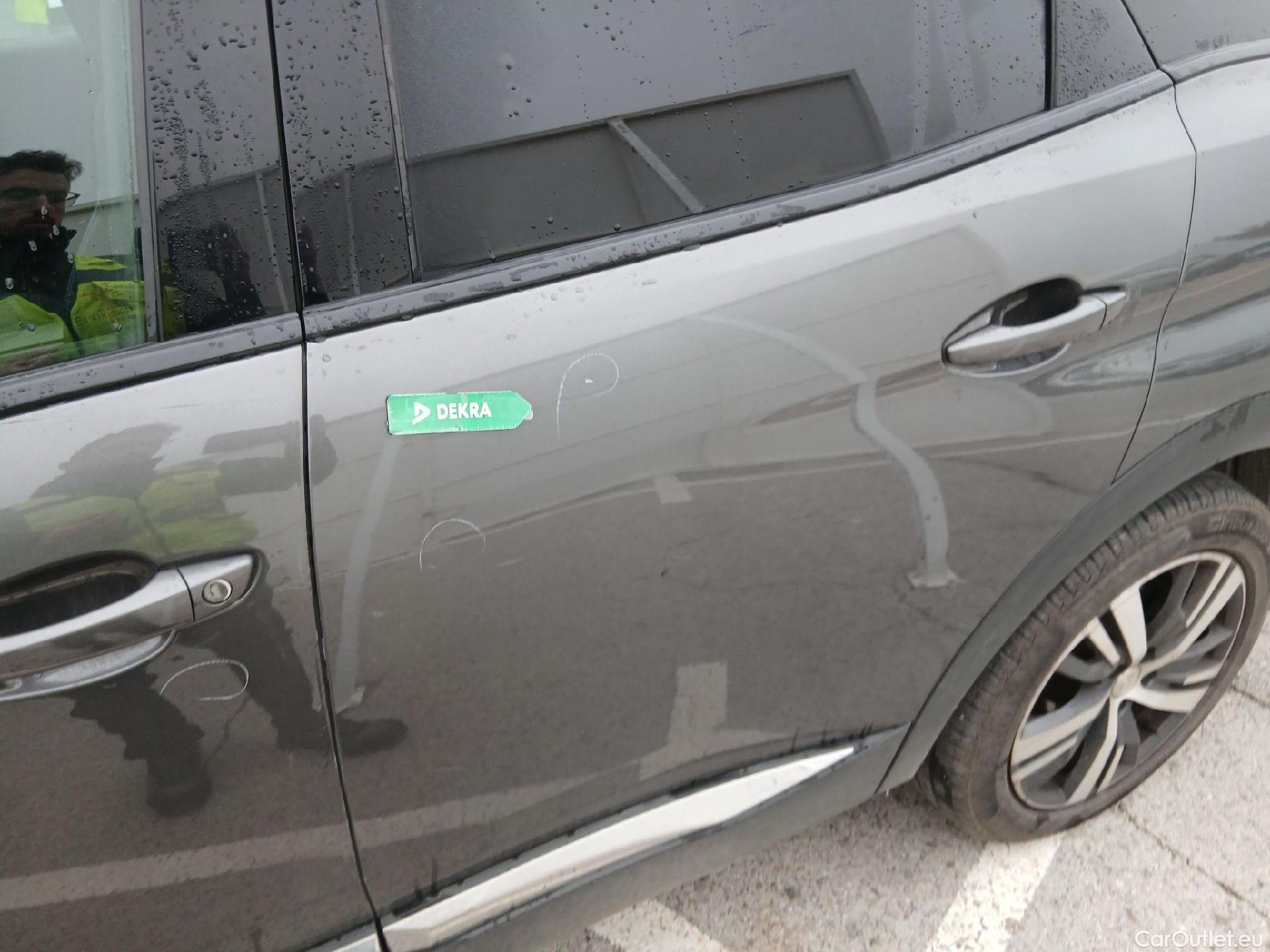  Peugeot  3008 PEUGEOT  / 2020 / 5P / todoterreno 1.5 BlueHDi 96kW (130CV) S&S Allure EAT8 #26