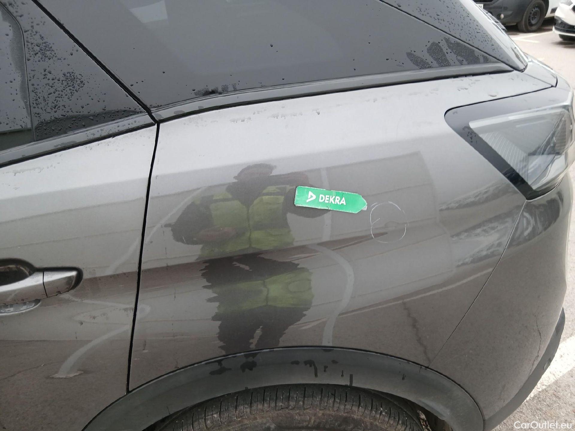  Peugeot  3008 PEUGEOT  / 2020 / 5P / todoterreno 1.5 BlueHDi 96kW (130CV) S&S Allure EAT8 #31