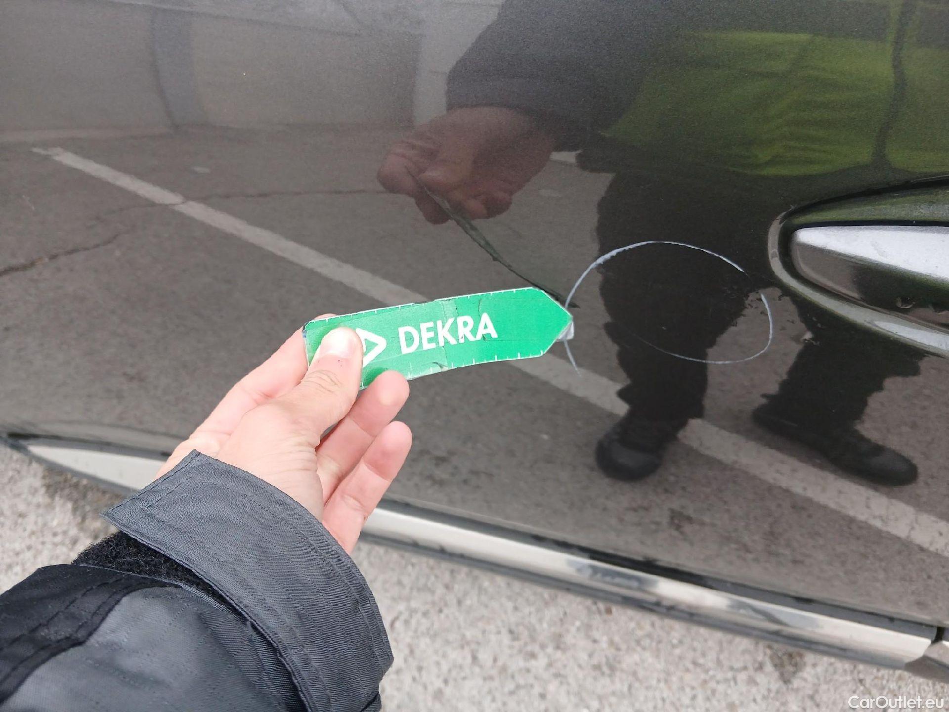  Peugeot  3008 PEUGEOT  / 2020 / 5P / todoterreno 1.5 BlueHDi 96kW (130CV) S&S Allure EAT8 #23