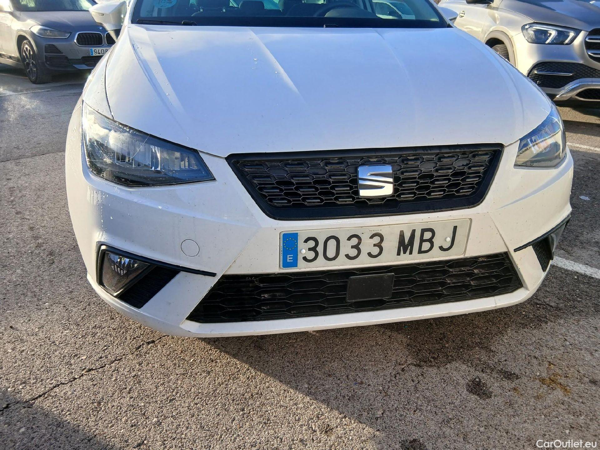  Seat  Ibiza SEAT  / 2017 / 5P / berlina con portón 1.0 MPI 59kW (80CV) Reference Plus(SP) #3