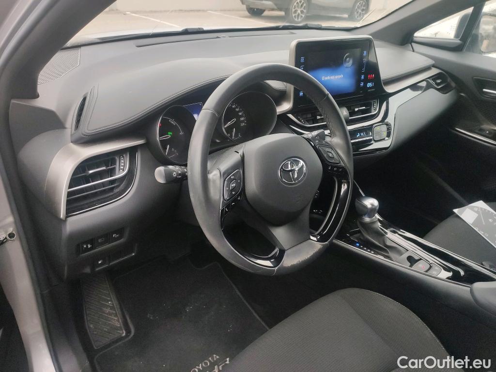  Toyota  C-HR TOYOTA  / 2016 / 5P / todoterreno 1.8 125H Advance (CX) #15