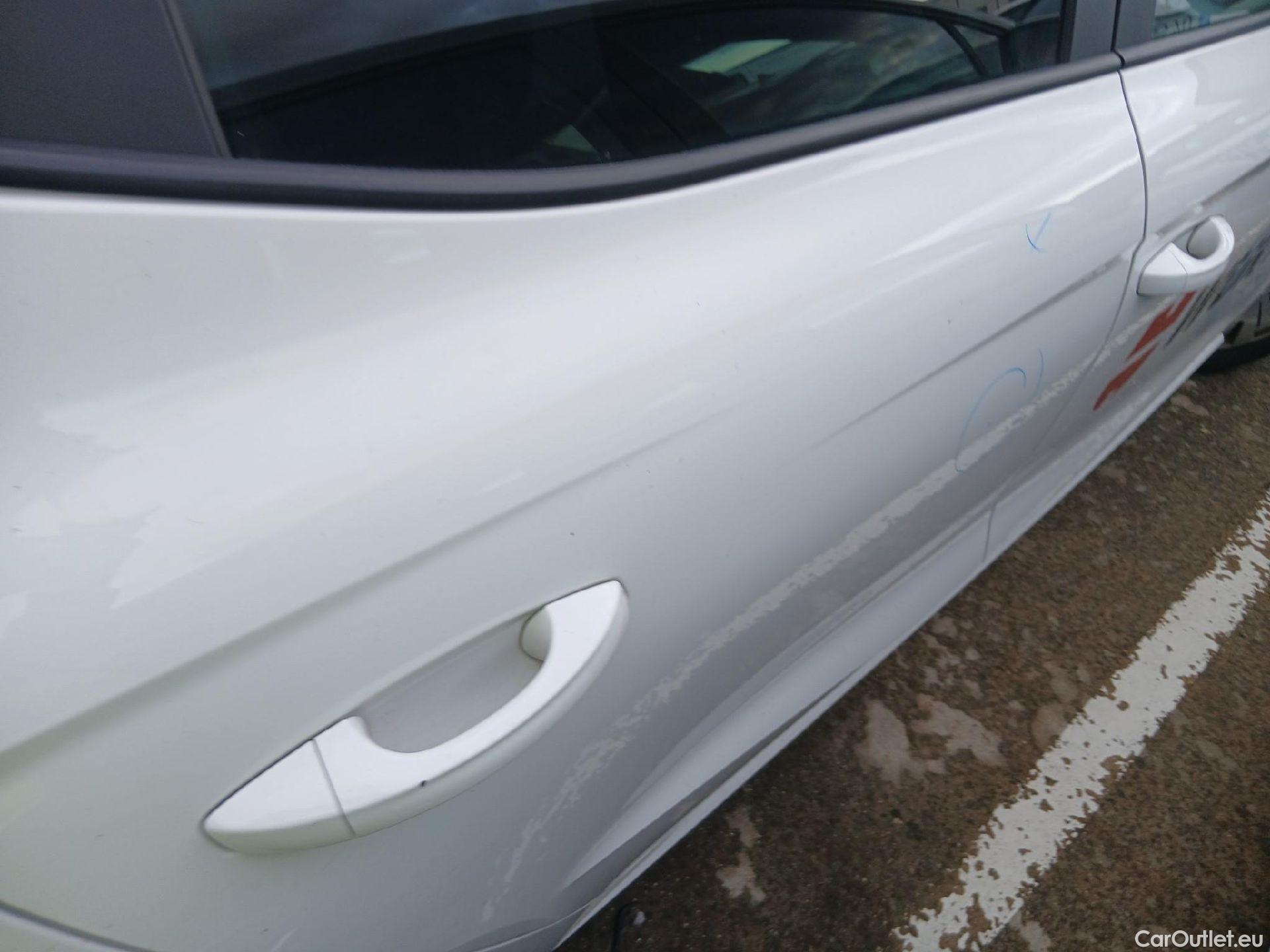  Seat  Ibiza SEAT  / 2017 / 5P / berlina con portón 1.0 MPI 59kW (80CV) Reference Plus(SP) #16