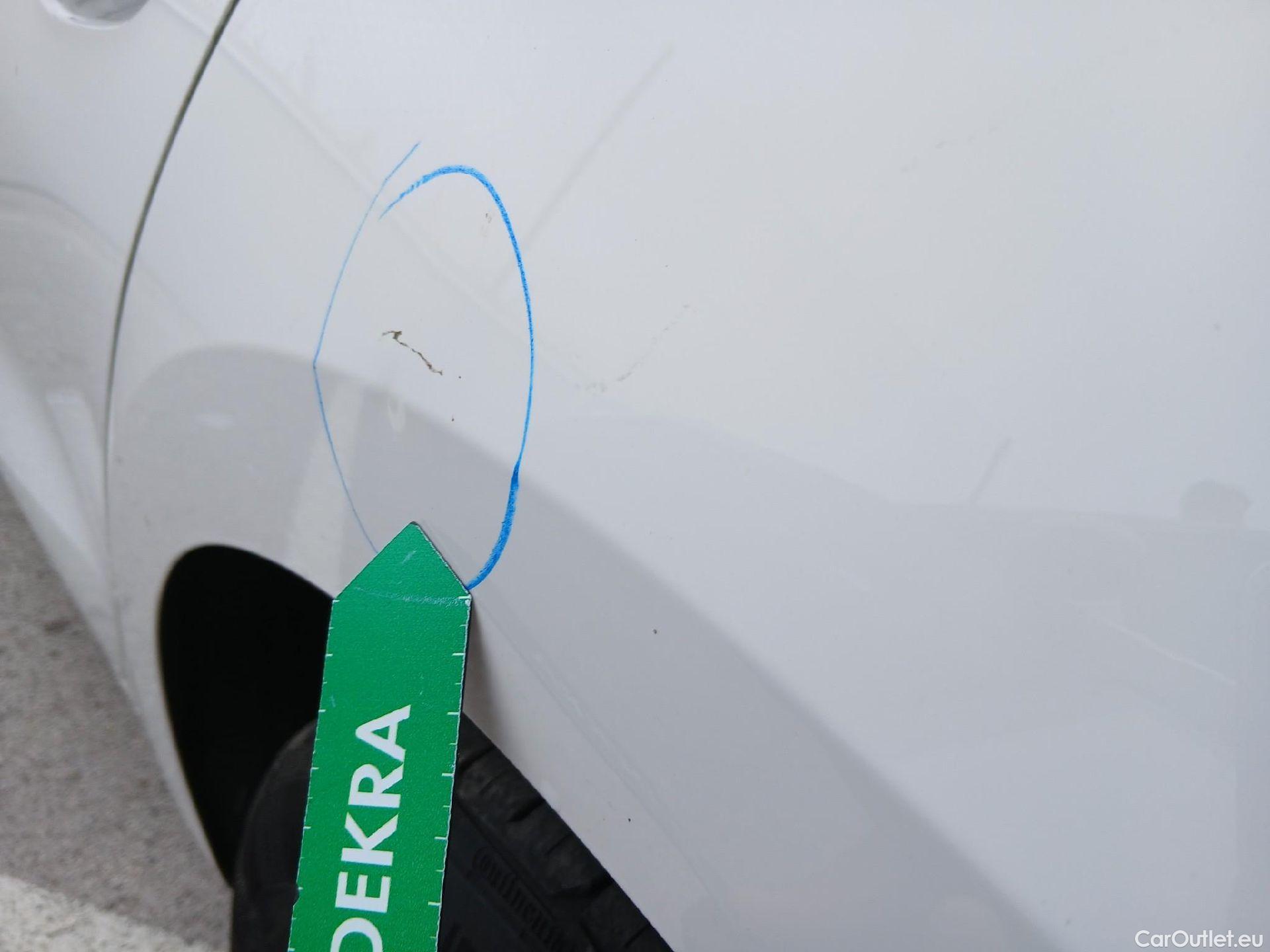  Land Rover  Discovery SEAT Nuevo León / 2020 / 5P / berlina con portón 2.0 TDI 85kW S&S Style #19