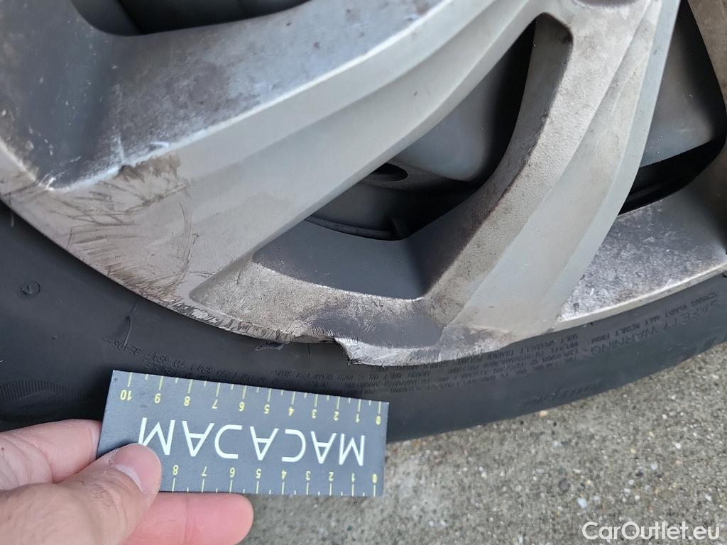  Renault  Clio RENAULT  / 2019 / 5P / berlina con portón Life SCe 49 kW (67CV) #18