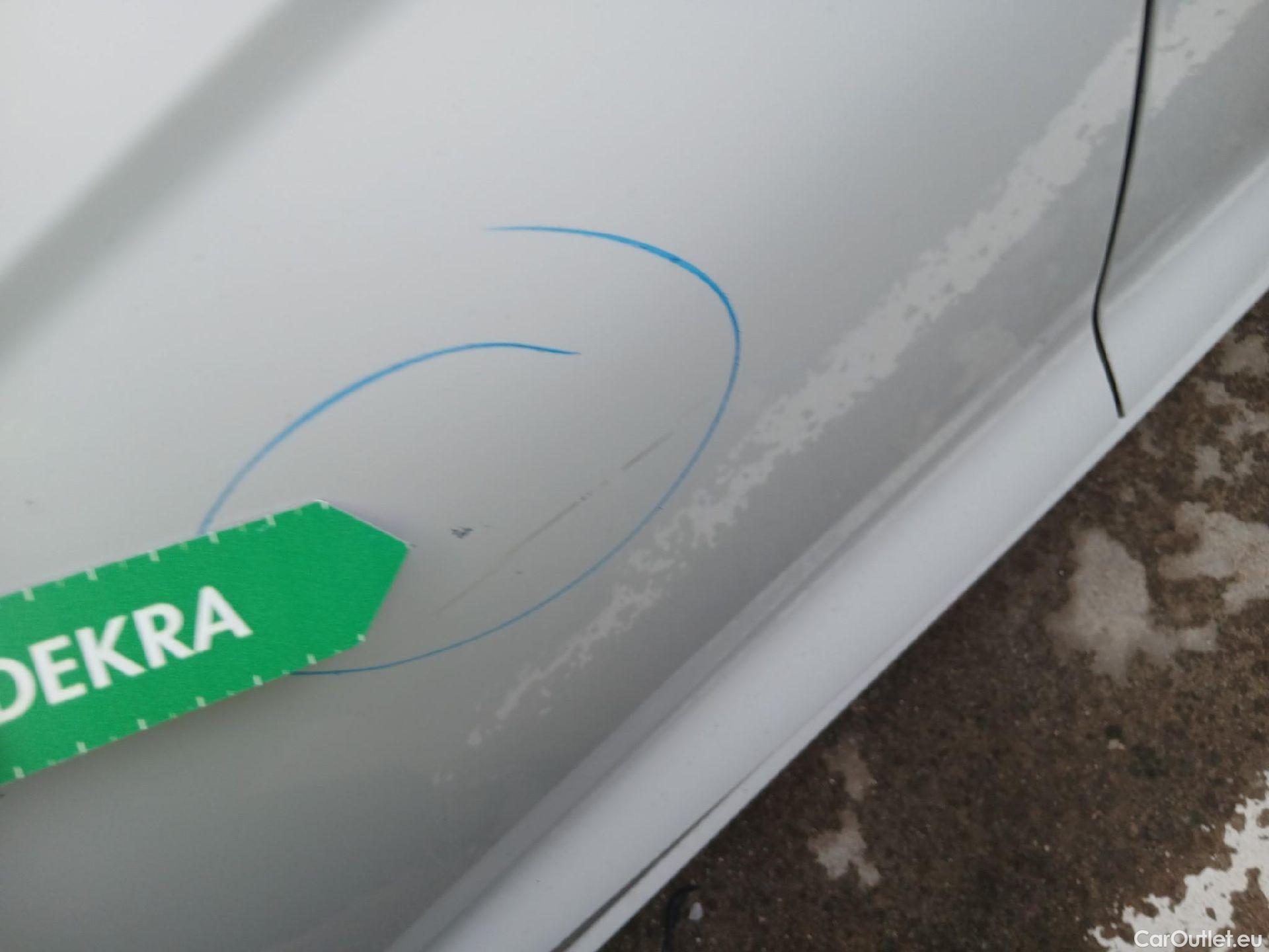  Seat  Ibiza SEAT  / 2017 / 5P / berlina con portón 1.0 MPI 59kW (80CV) Reference Plus(SP) #17