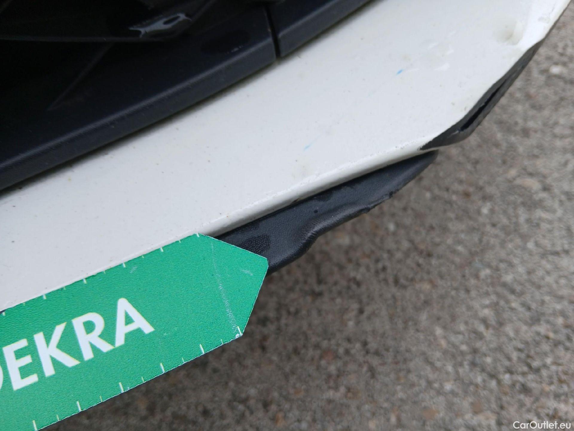  Land Rover  Discovery SEAT Nuevo León / 2020 / 5P / berlina con portón 2.0 TDI 85kW S&S Style #8