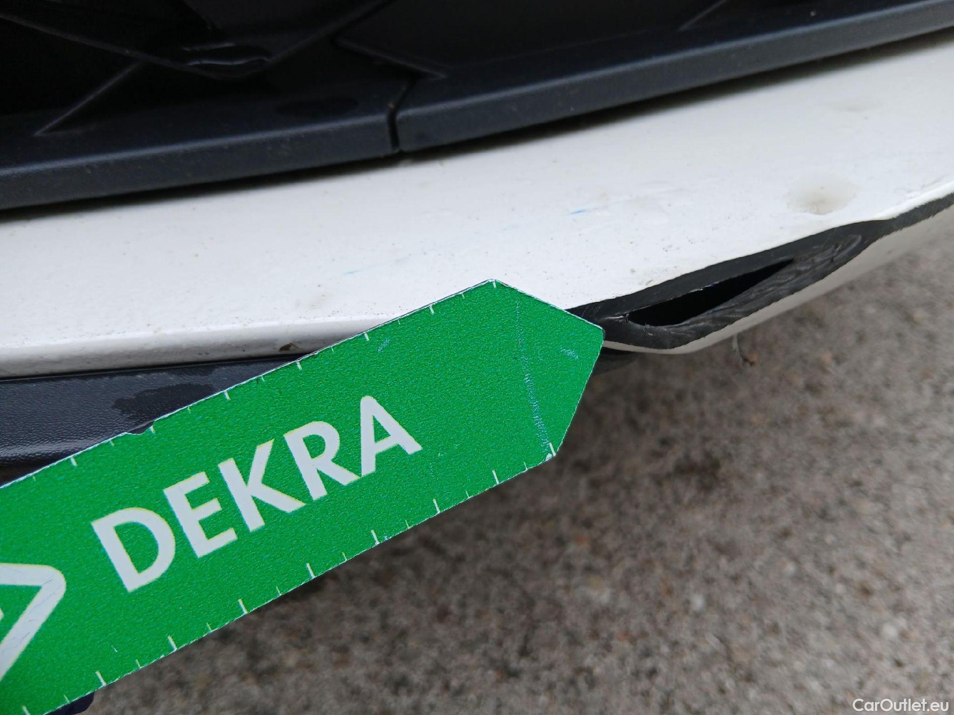  Land Rover  Discovery SEAT Nuevo León / 2020 / 5P / berlina con portón 2.0 TDI 85kW S&S Style #6