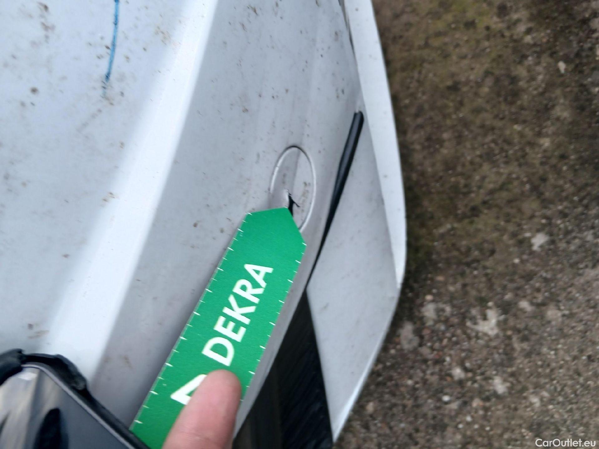  Seat  Ibiza SEAT  / 2017 / 5P / berlina con portón 1.0 MPI 59kW (80CV) Reference Plus(SP) #7