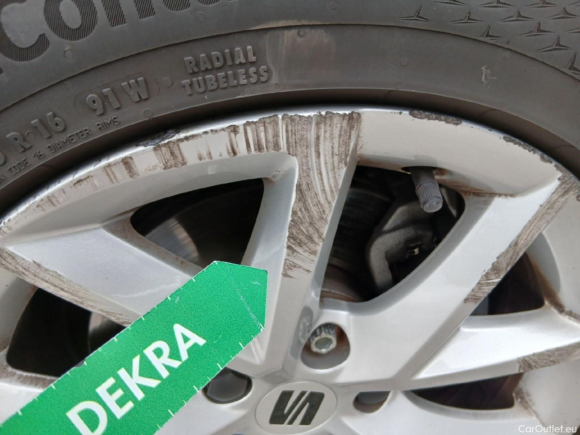  Land Rover  Discovery SEAT Nuevo León / 2020 / 5P / berlina con portón 2.0 TDI 85kW S&S Style #45